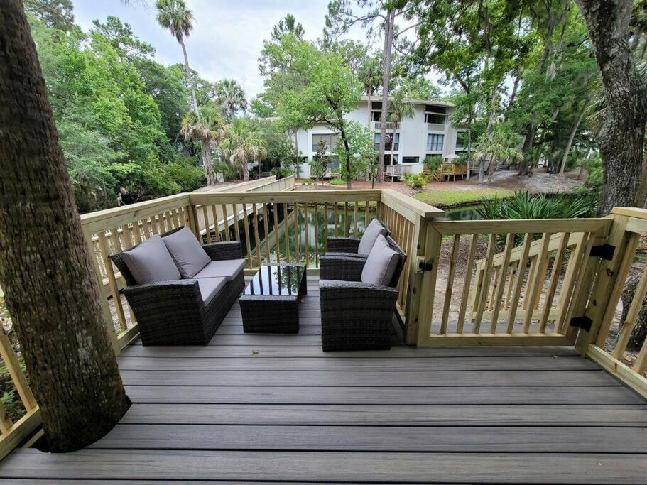 Contemporary Bliss-Newly Renovated Cozy Villa! Hilton Head Island Exterior photo